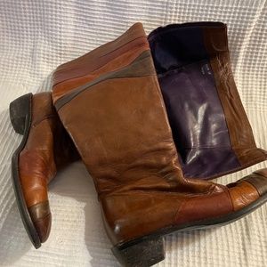 Fun boots by Everybody